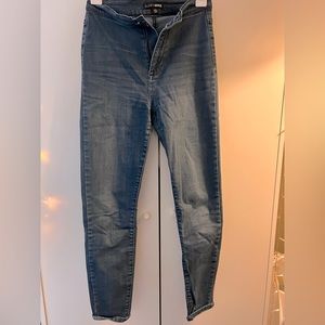 Fashion Nova High Waisted Jeans! 👖